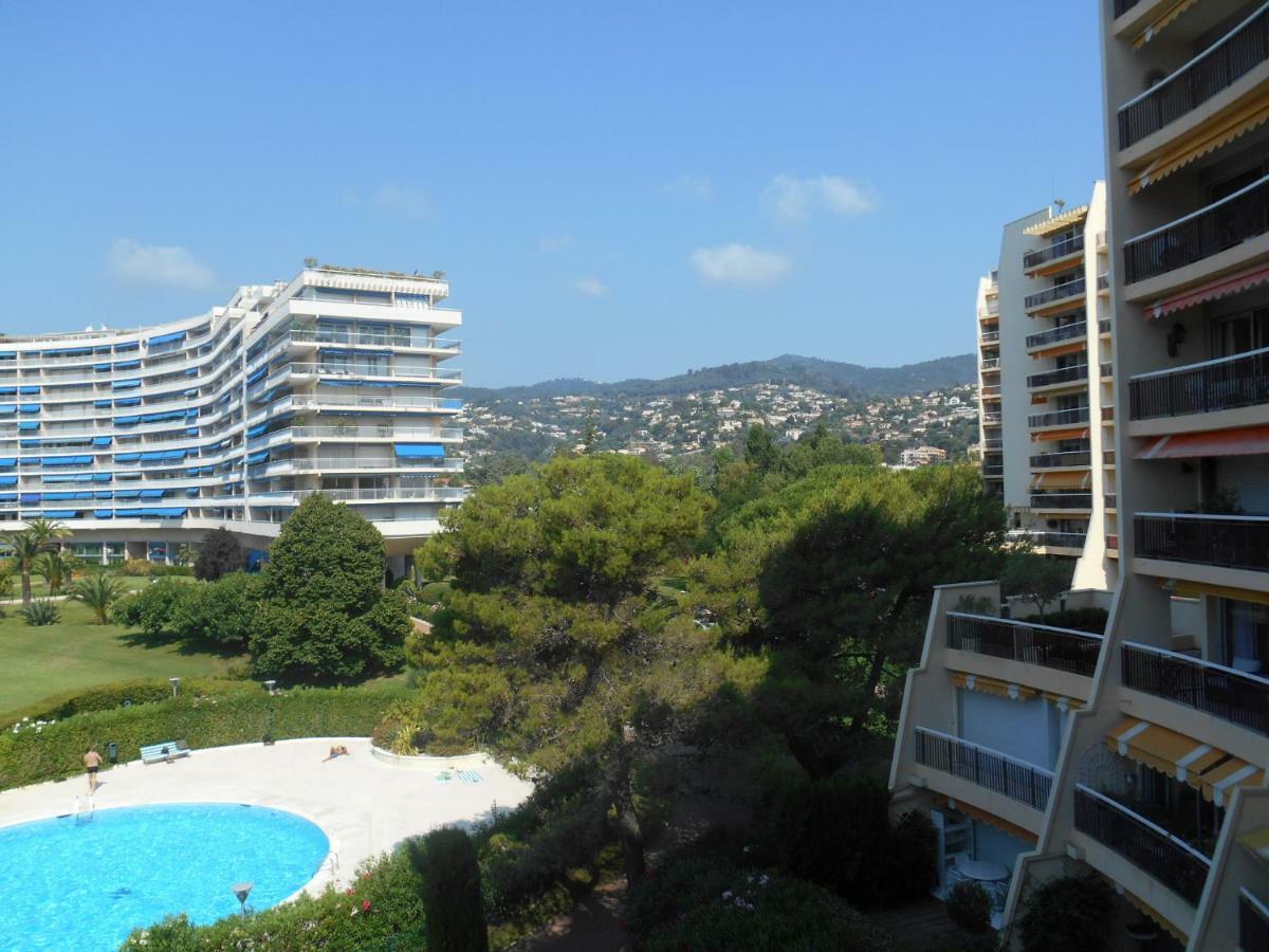 Appartement Le France - Vacances Cote D'Azur Mandelieu Buitenkant foto